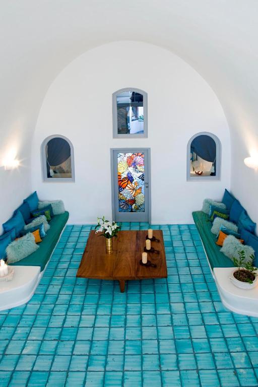 Blue Angel Villa Fira  Rum bild