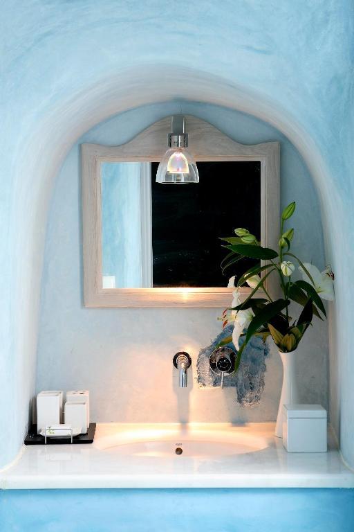 Blue Angel Villa Fira  Rum bild